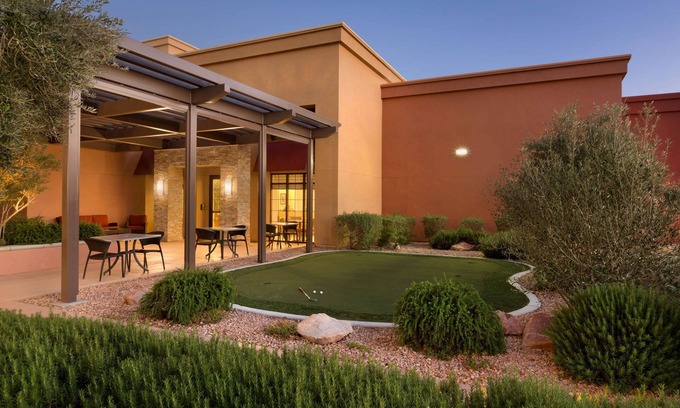 Las Vegas Hotel | Homewood Suites by Hilton Las Vegas Airport