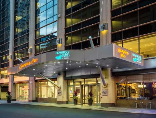 Streeterville Hotel | Homewood Suites by Hilton Chicago Downtown - Magnificent Mile