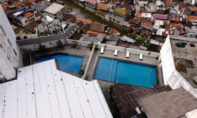 Babakan Ciamis Apartment | Homey And Cozy 3Br At Braga City Walk Apartment