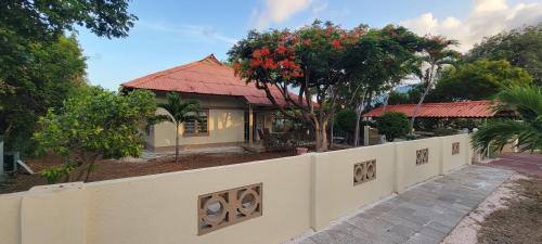 Emmastad House | Homey Haven