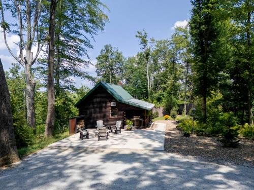 Millersburg House | Honey Bear Cabin