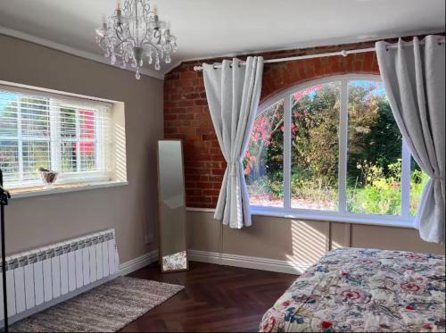 Frampton House | Honey Cottage