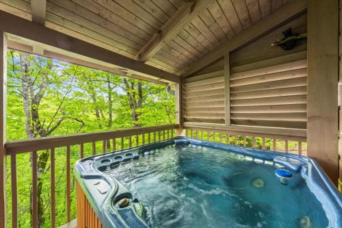 Sevierville House | Honey Pine Lodge