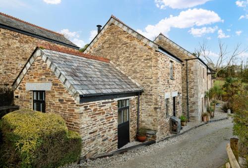 Liskeard House | Honey Pot