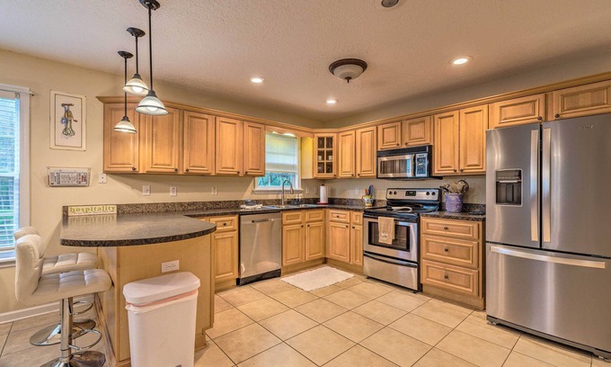 Steinhatchee Cottage | 'honey's Hideout' < 1 Mile to River Access!