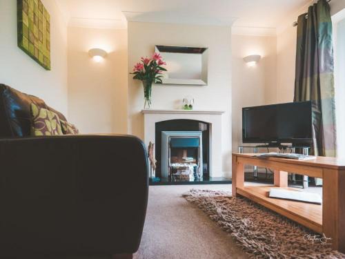 Bridgwater House | Honeybee Cottage 15P