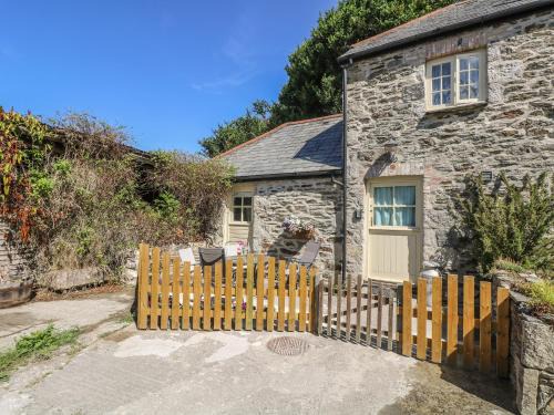 Newquay House | Honeycrock