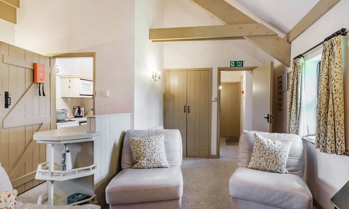 Pontfaen Cottage | Honeysuckle