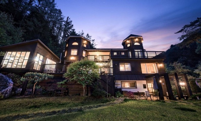 Seo House | Hongcheon Fiction House Pension