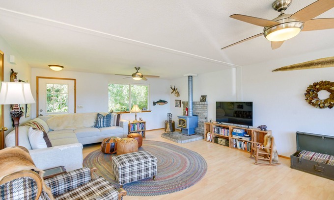 Hoodsport House | Hoodsport Vacation Rental w/Deck & Canal Views!