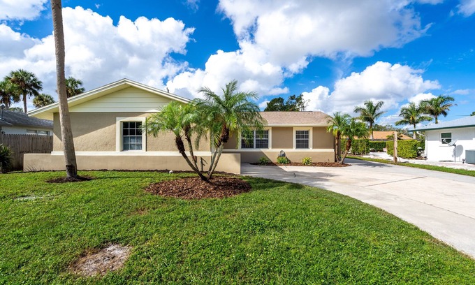 Sarasota Springs House | Hope Haven Cheerful 3/2 with Heated Private Pool