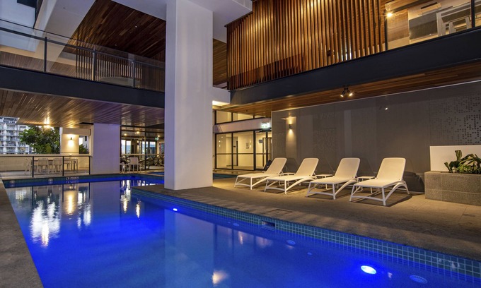 South Brisbane Apartment | Hope Street Apartments by CLLIX