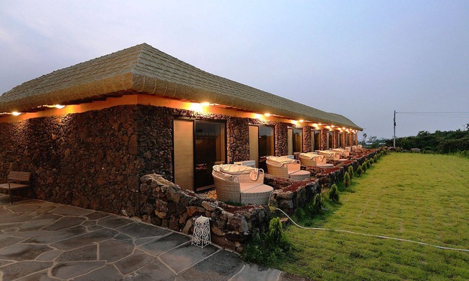 Seongsan House | Horang Horang Pension