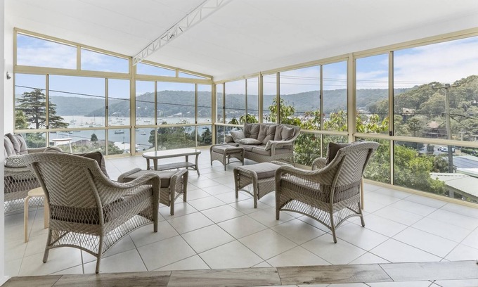 Hardys Bay House | Horizons on Heath - BOOK 2 NIGHTS AND GET A 3RD NIGHT FREE! *