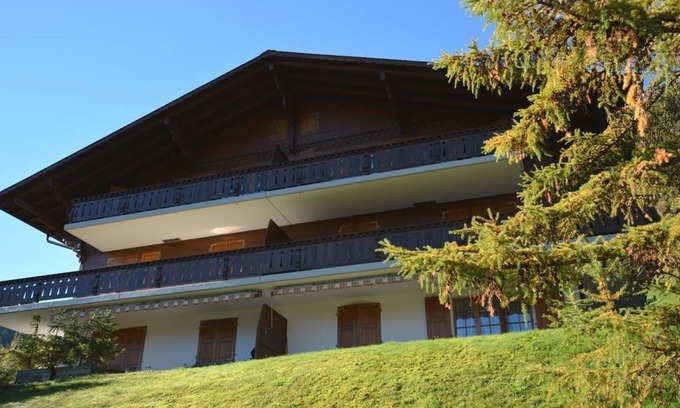 Saanen Apartment | Hornflue (Baumann) by Interhome