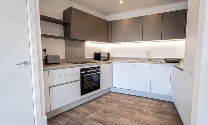 Figge's Marsh Apartment | Horniman Museum Harmony | Two-Bedroom by Sojo Stay