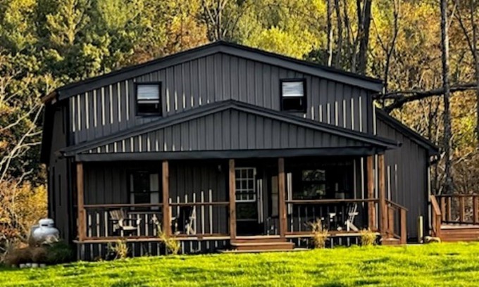 Paoli Cabin | Horse Creek Lodge