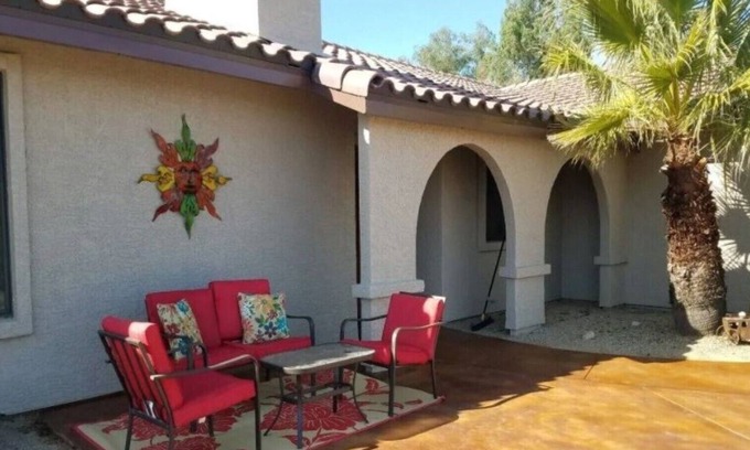 Wickenburg House | Horse property on the golf course