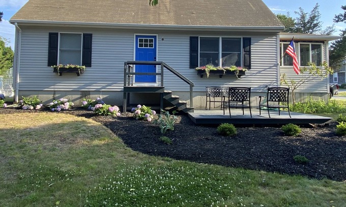 Adamsville House | Horseneck Beach Newly Renovated!