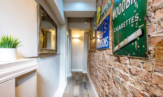 Georgian Quarter Apartment | Host Apartments Picasso s Place III