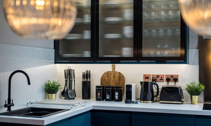 Hope Street House | Host Apartments The Coachouse at Pilgrim St