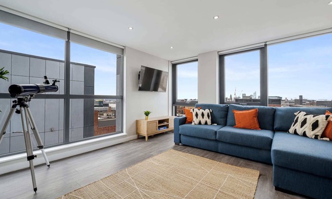 Baltic Triangle Apartment | Host Apartments | The Baltic Penthouse 2