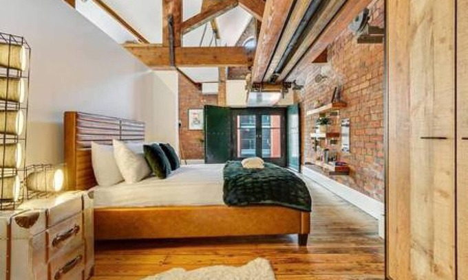 Liverpool City Centre Apartment | Host Stay Bands Warehouse VI