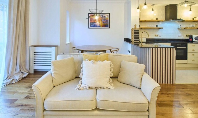 Canterbury Apartment | Host & Stay | Bellflower Mews