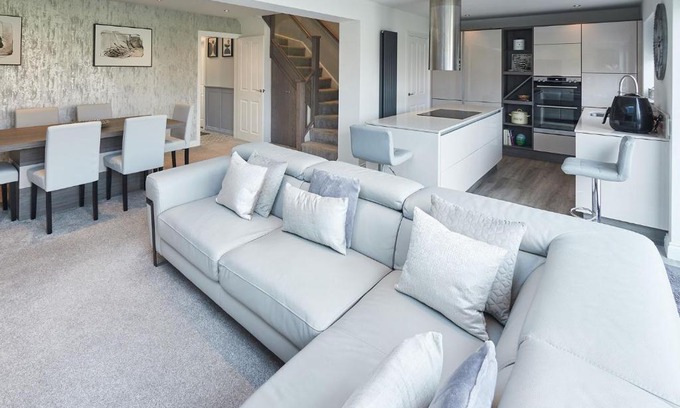 Shiremoor House | Host & Stay - Benton Road