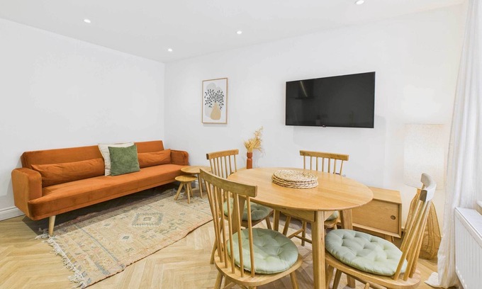 Stokesley House | Host & Stay | Bracken Cottage