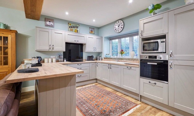 Edmondsley House | Host & Stay | Butterfly Cottage