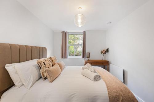 Tideswell House | Host & Stay - Derwent Suite - Apartment 32