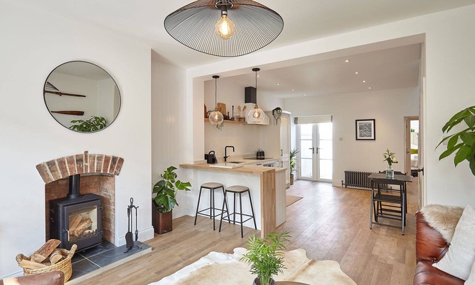 Cullercoats House | Host & Stay | Fisherman's Cottage