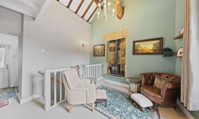 Calver House | Host & Stay | Foxglove Cottage