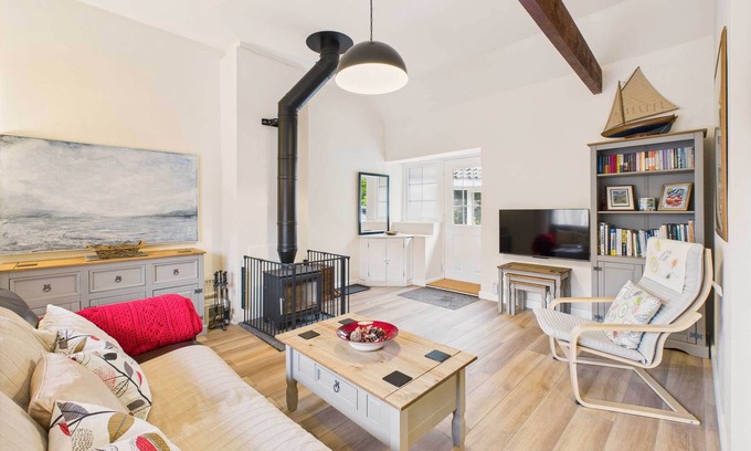 Easington House | Host & Stay | Lane Farm Cottage