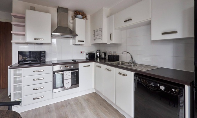East End Apartment | Host Stay London Avenue