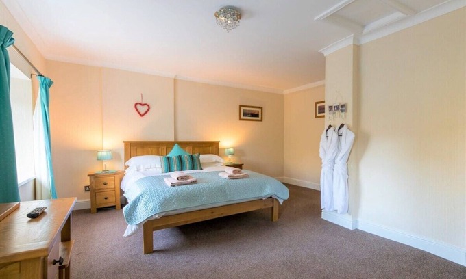 Belford House | Host & Stay | No.4 Daisy Cottage