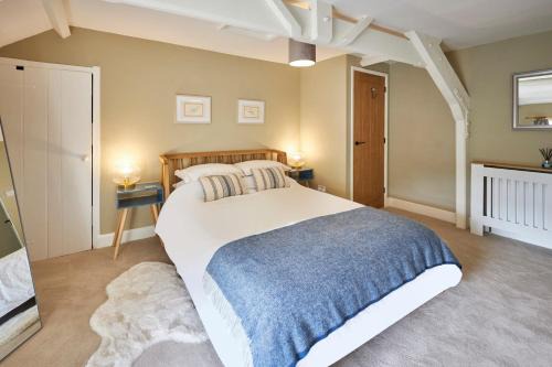 Newbrough House | Host & Stay - North Cottage