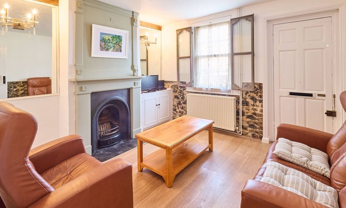 Hythe House | Host & Stay | Old Stone Cottage