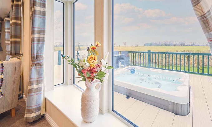 Low Gate Ski Chalet | Host & Stay | Portland One