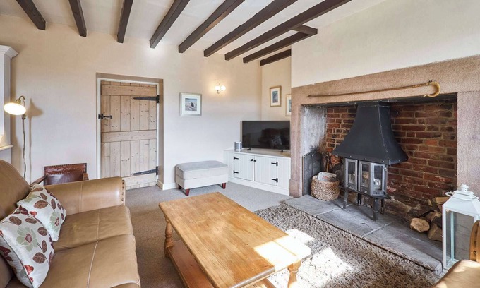 North Charlton House | Host & Stay | Shepherd's Nook