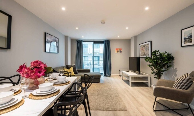 Baltic Triangle Apartment | Host & Stay | The Baltic Base Apt