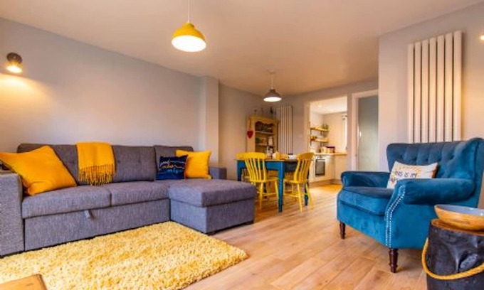 Snettisham House | Host & Stay | The Courtyard