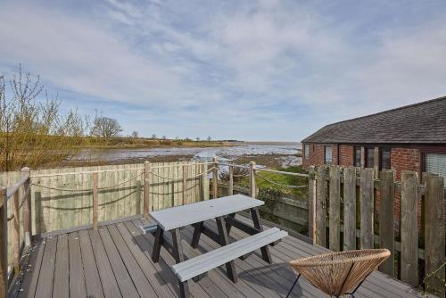 Waren Mill Apartment | Host & Stay - The Maltings