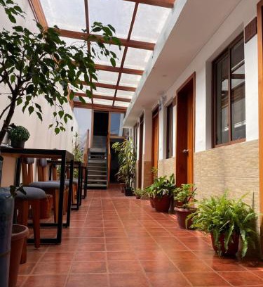 Otavalo House | HOSTAL Aly 3