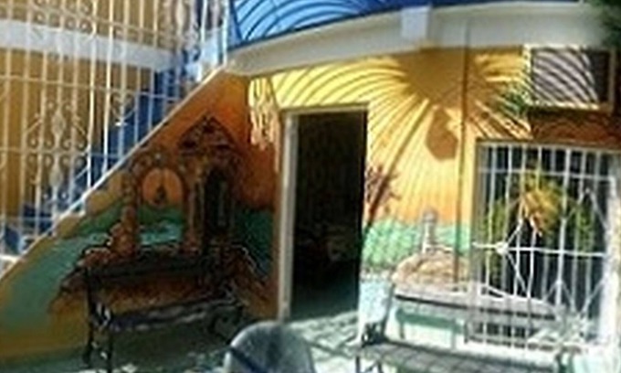 Tivoli House | Hostal Girasol