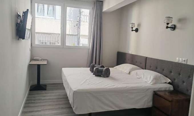 El Pilar House | HOSTAL GOLDEN 21*