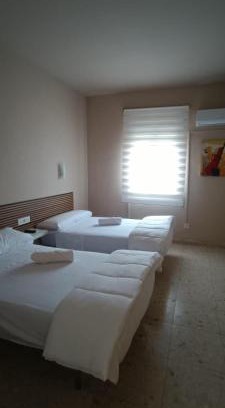 Bailen House | Hostal Grupo Alcántara