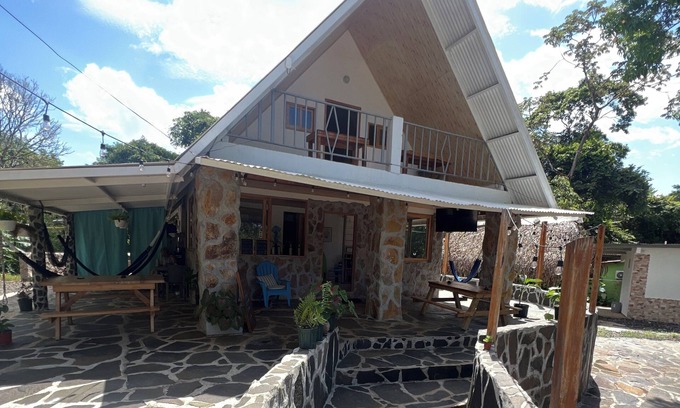Santa Catalina Hotel | hostal la perla