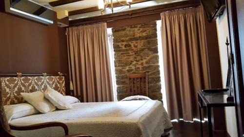Monforte de Lemos House | Hostal Medievo